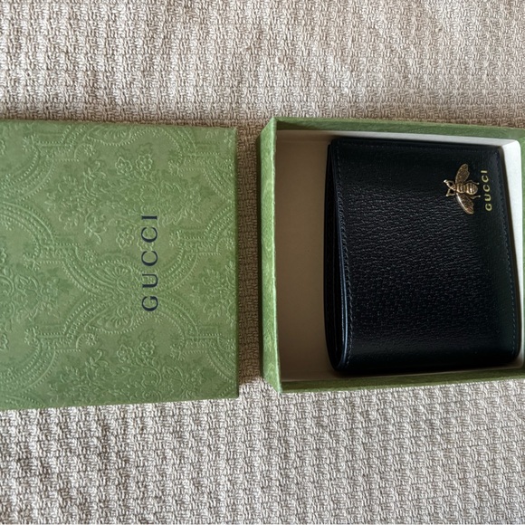 Gucci Bee Black Leather Wallet – Gold Bee Logo – New With Box
